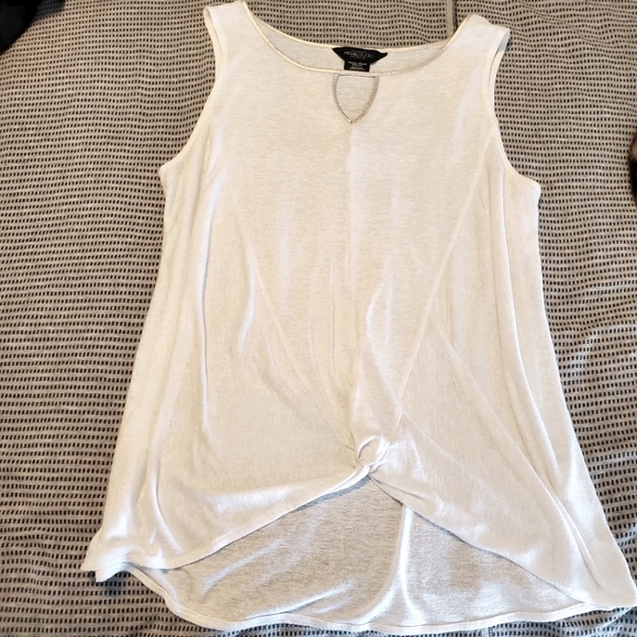 Addition Elle top - Picture 1 of 4